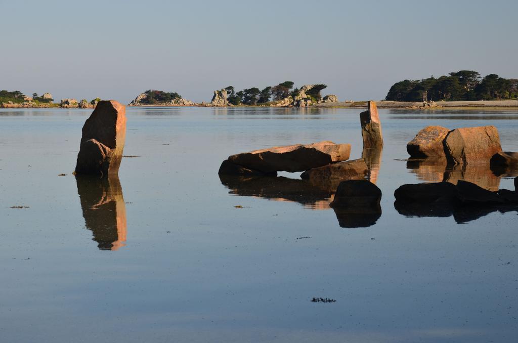 A Deux Pas Des Iles Βίλα Penvénan Εξωτερικό φωτογραφία